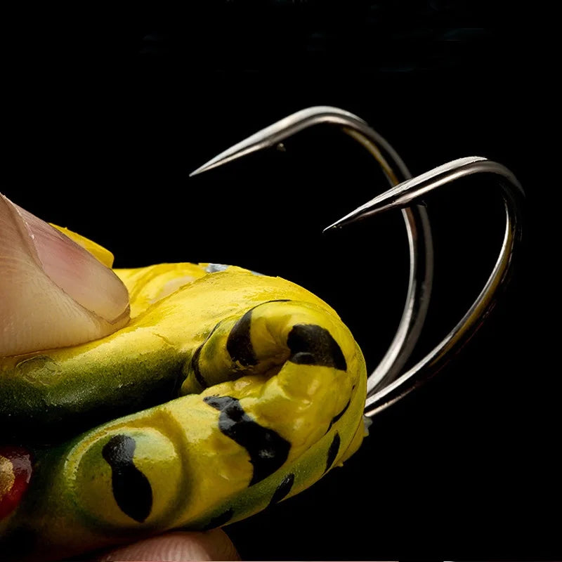 Soft Frog Topwater Lure – Double Propeller Legs for Bass & Pike